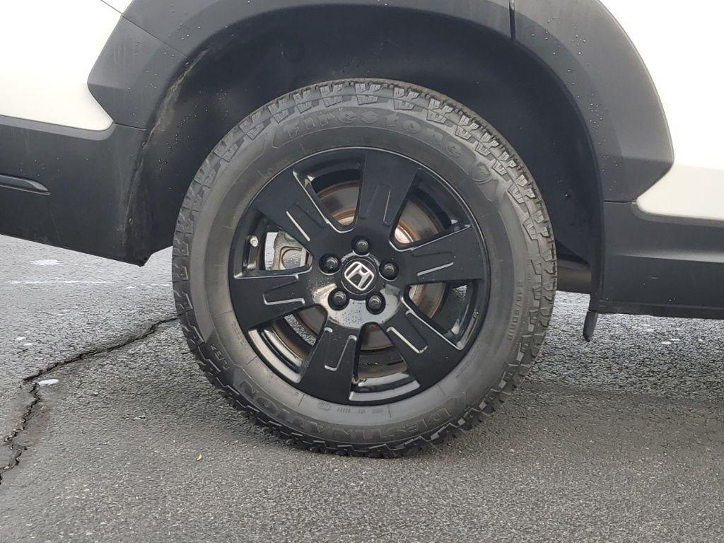 used 2022 Honda Pilot car, priced at $27,727