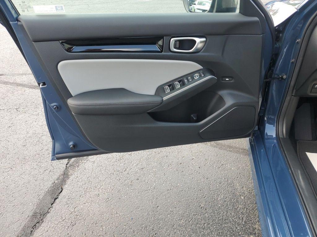 used 2025 Honda Civic Hybrid car, priced at $31,447