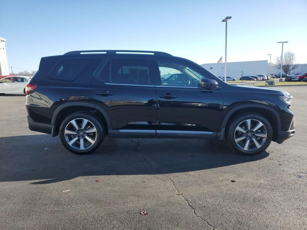 used 2024 Honda Pilot car, priced at $46,968