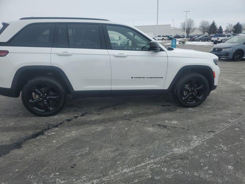 used 2023 Jeep Grand Cherokee car, priced at $33,500