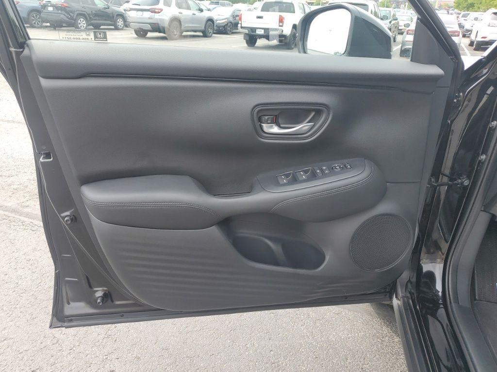 used 2025 Honda HR-V car, priced at $26,882