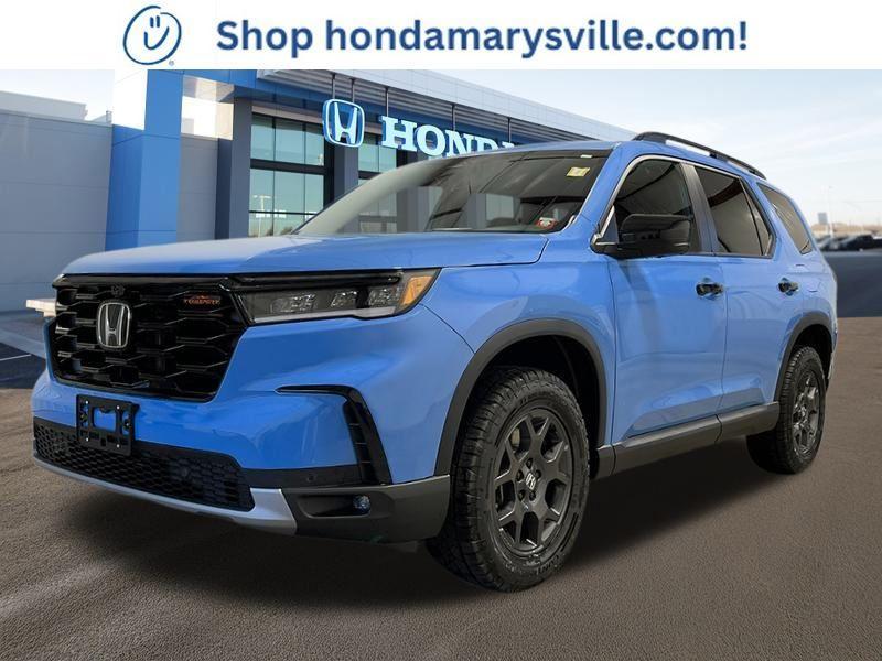 new 2025 Honda Pilot car, priced at $51,305