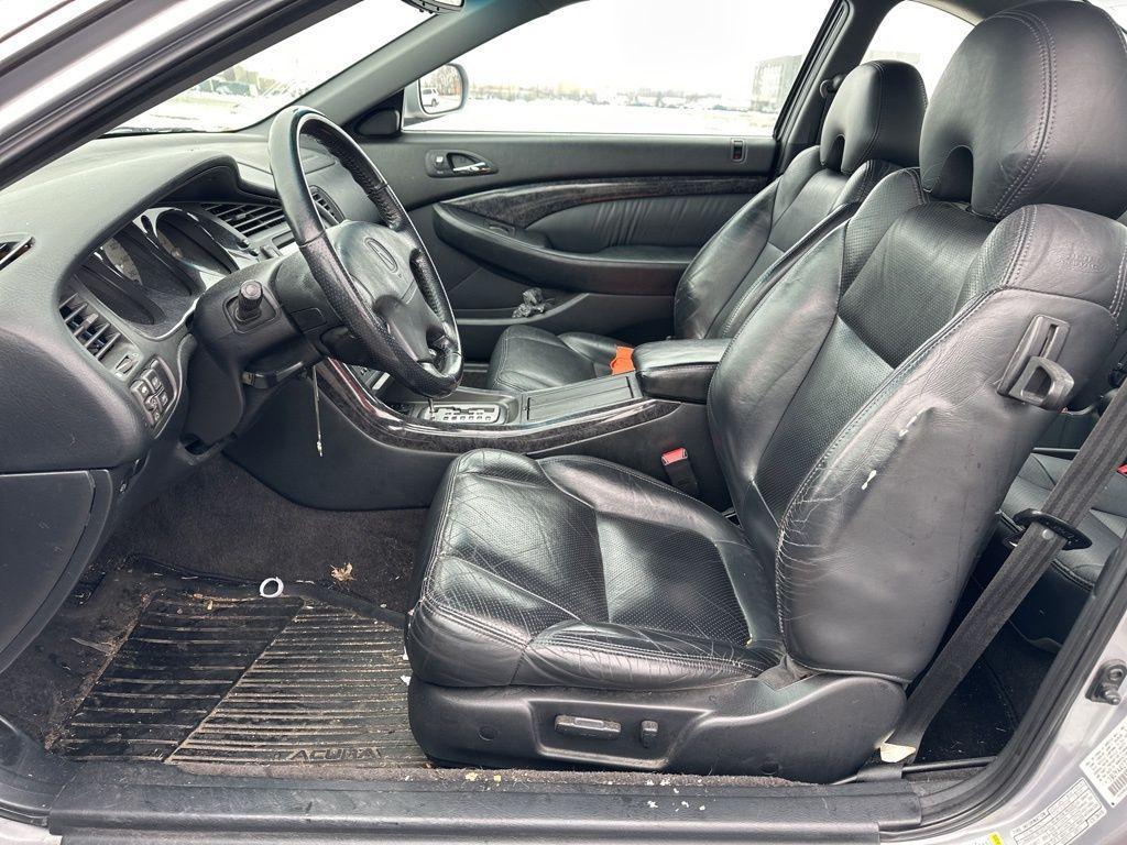 used 2001 Acura CL car, priced at $10,000