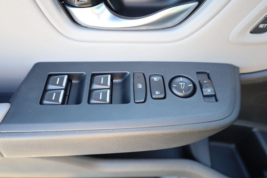 new 2025 Honda Pilot car, priced at $52,280