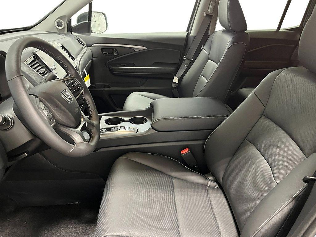 new 2025 Honda Ridgeline car, priced at $47,385
