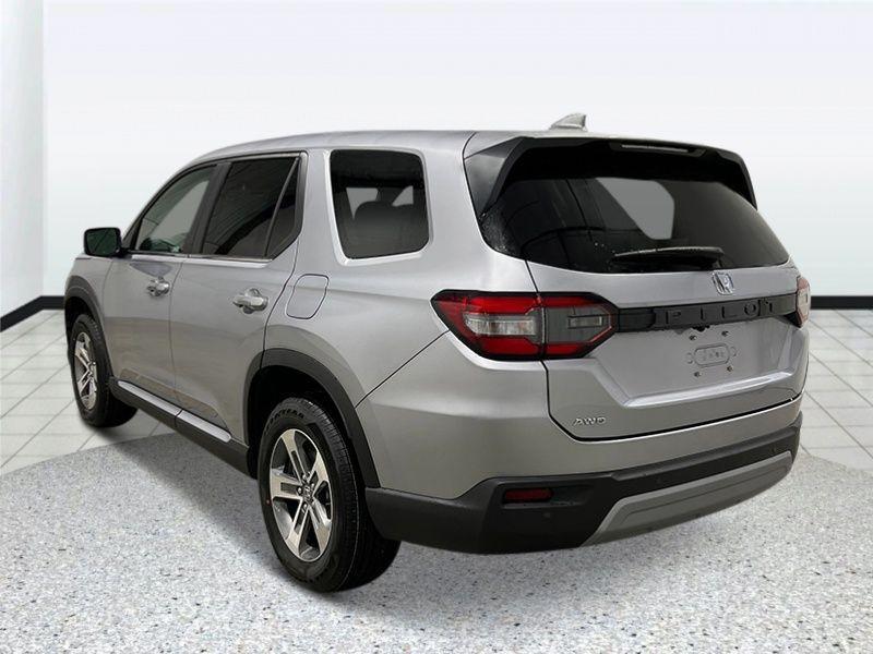 new 2025 Honda Pilot car, priced at $46,995