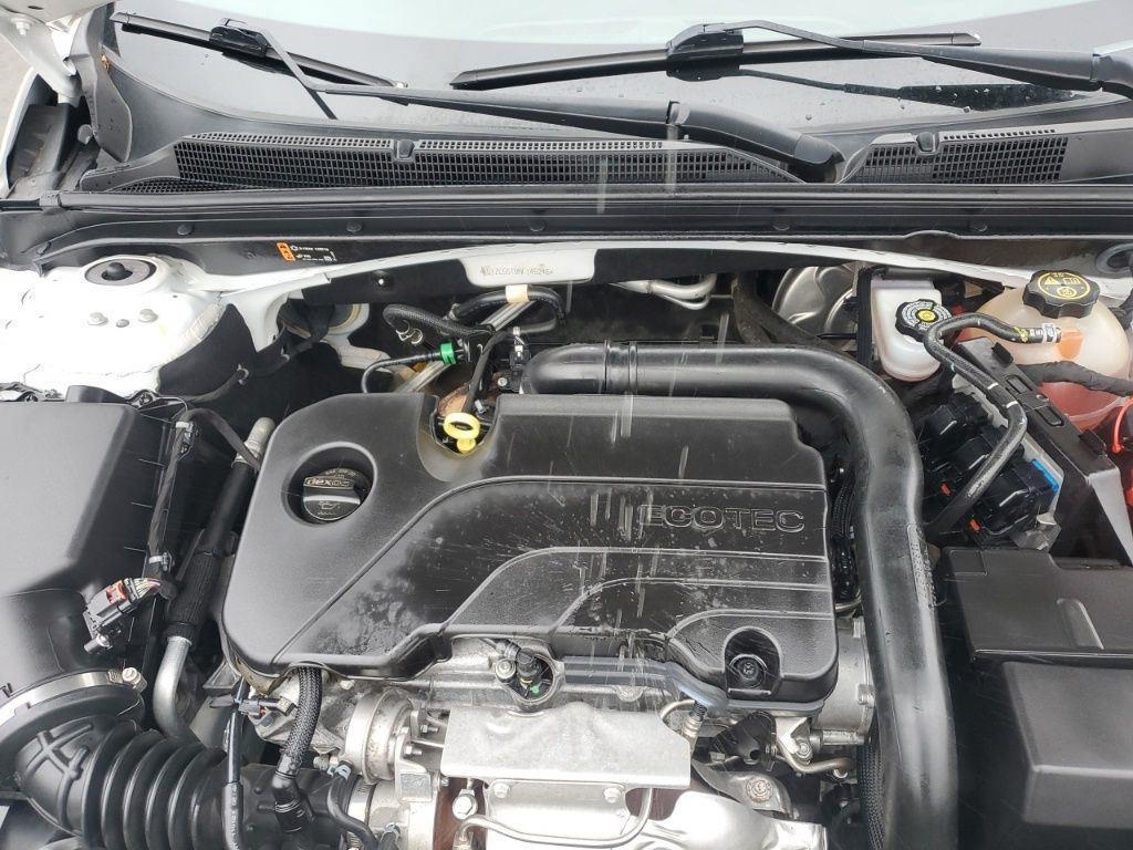 used 2022 Chevrolet Malibu car, priced at $13,557