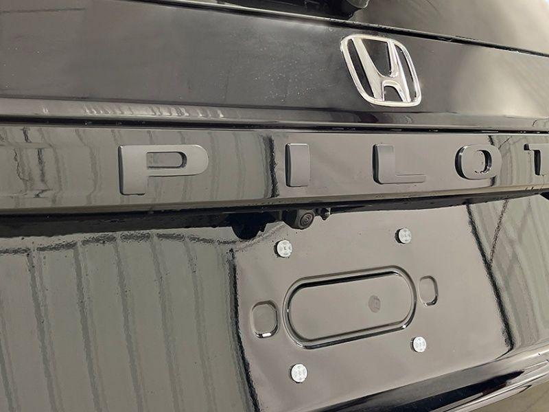 new 2025 Honda Pilot car, priced at $44,145