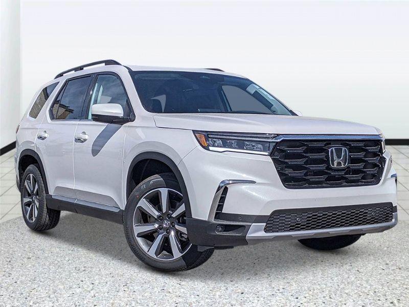 new 2025 Honda Pilot car, priced at $53,170