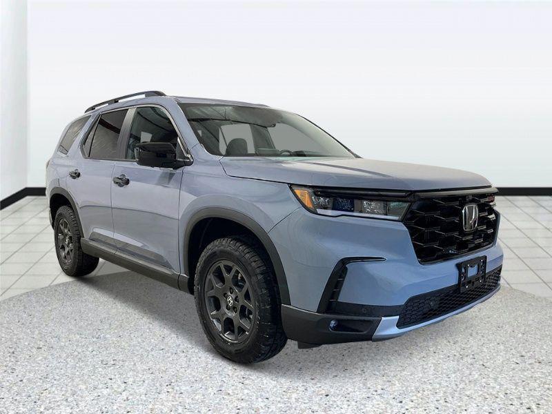 new 2025 Honda Pilot car, priced at $51,250