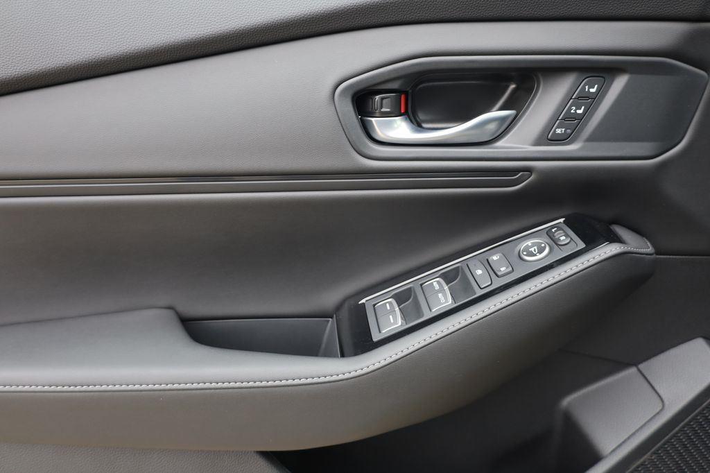 new 2025 Honda Accord Hybrid car, priced at $40,905