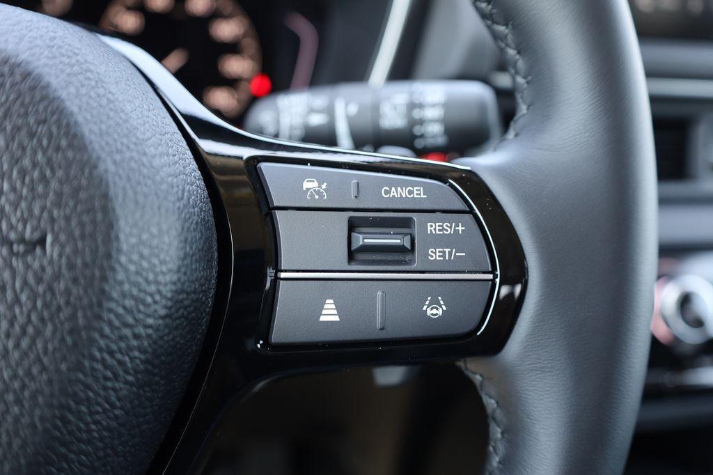 new 2025 Honda Pilot car, priced at $49,705