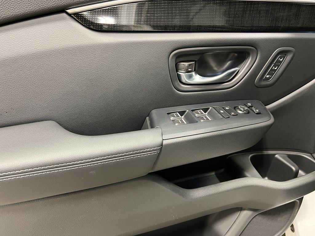 new 2025 Honda Pilot car, priced at $54,985