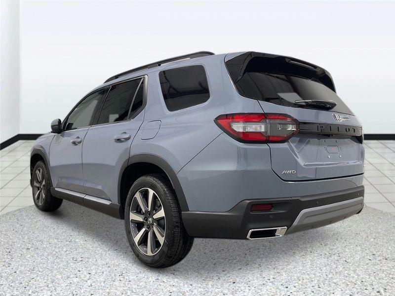 new 2025 Honda Pilot car, priced at $54,985