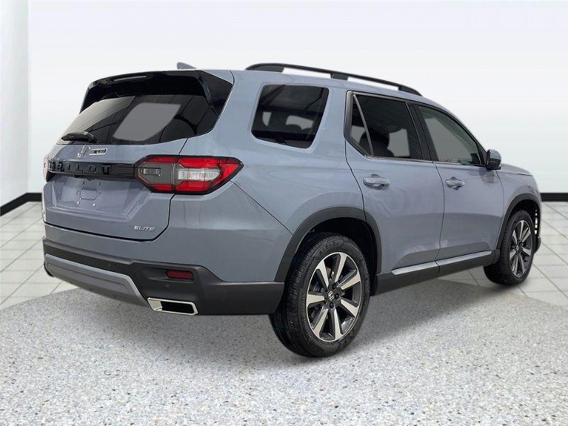 new 2025 Honda Pilot car, priced at $54,985