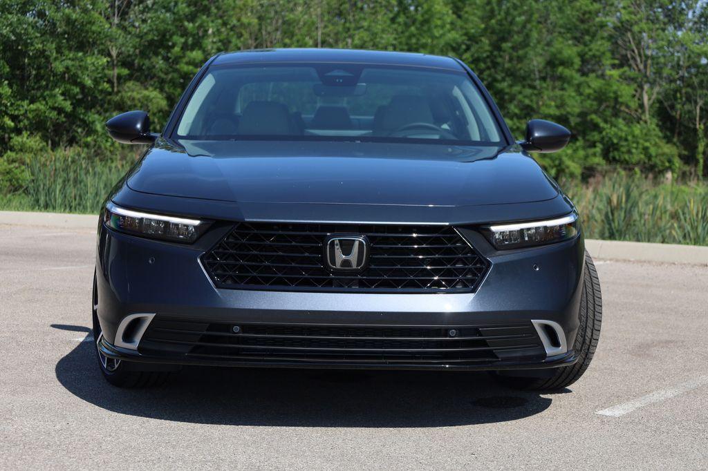 new 2025 Honda Accord Hybrid car, priced at $40,450