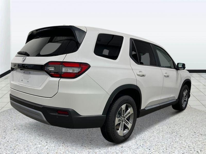 new 2025 Honda Pilot car, priced at $48,280