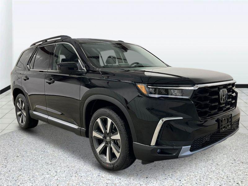 new 2025 Honda Pilot car, priced at $51,725