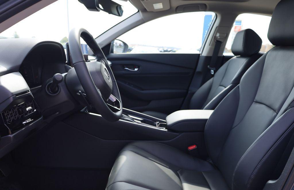 new 2025 Honda Accord Hybrid car, priced at $36,090