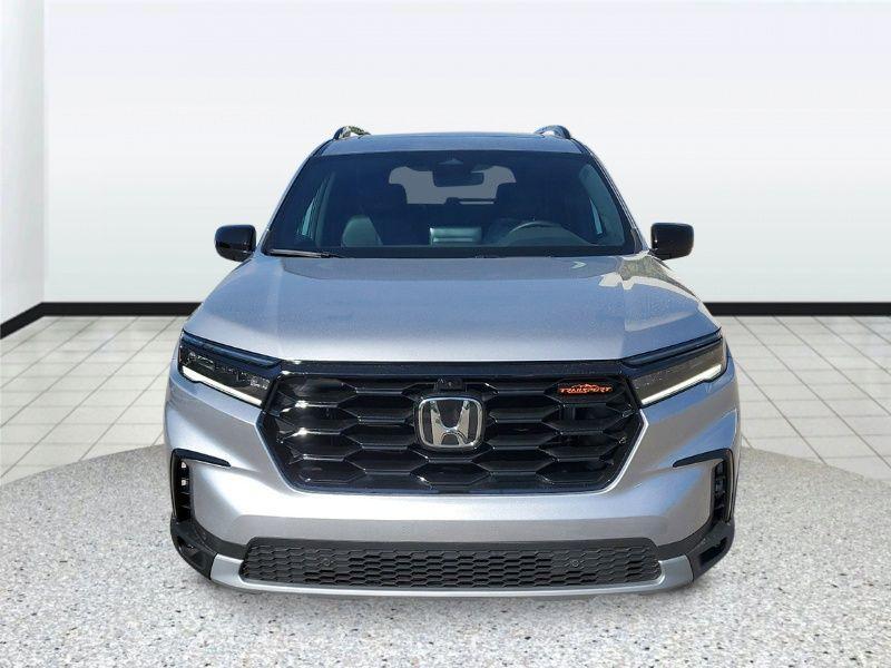 new 2025 Honda Pilot car, priced at $51,275