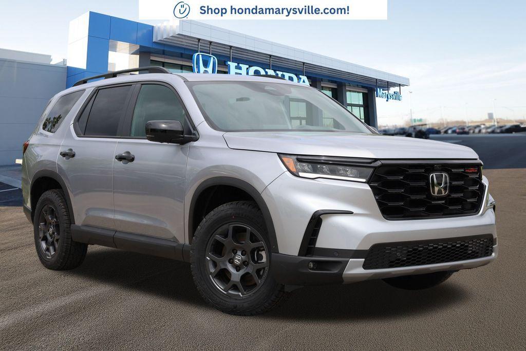 new 2025 Honda Pilot car, priced at $51,275