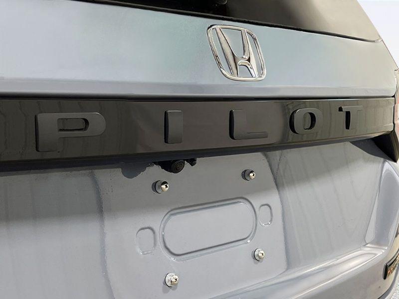 new 2025 Honda Pilot car, priced at $51,250