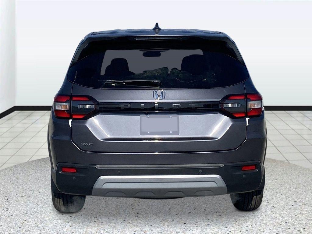 new 2025 Honda Pilot car, priced at $49,195