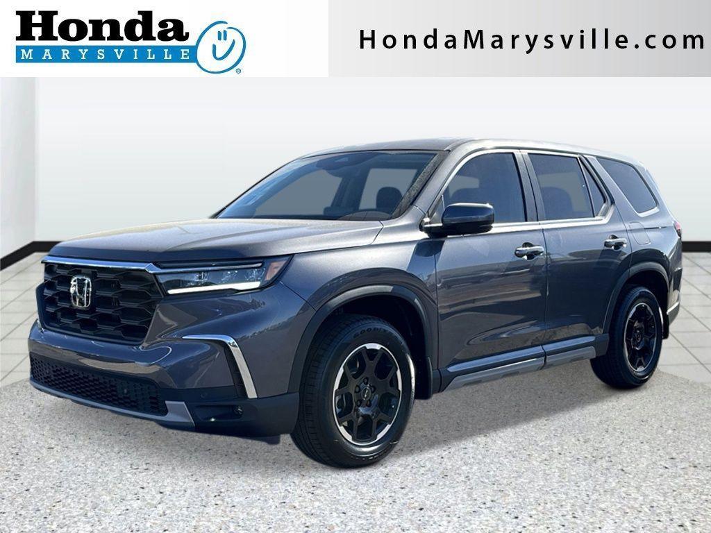 new 2025 Honda Pilot car, priced at $49,195