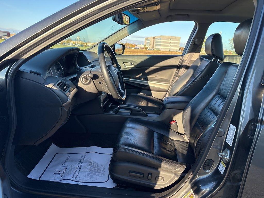 used 2009 Honda Accord car, priced at $5,997