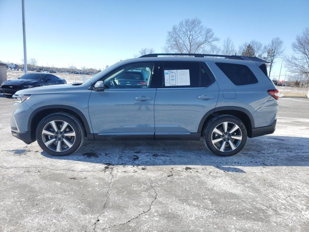 used 2024 Honda Pilot car, priced at $44,179