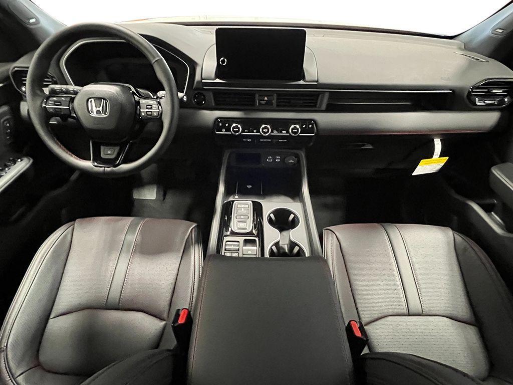 new 2025 Honda Pilot car, priced at $56,530