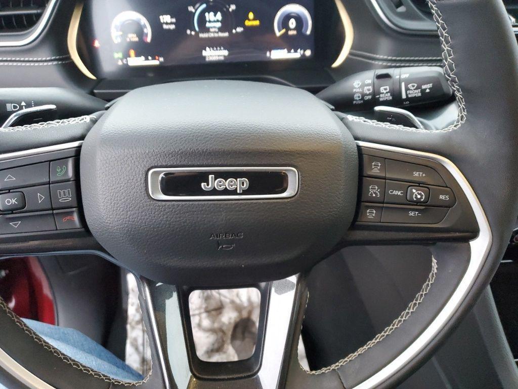 used 2023 Jeep Grand Cherokee car, priced at $34,145