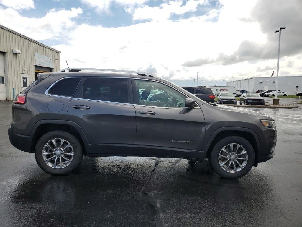 used 2019 Jeep Cherokee car, priced at $13,737
