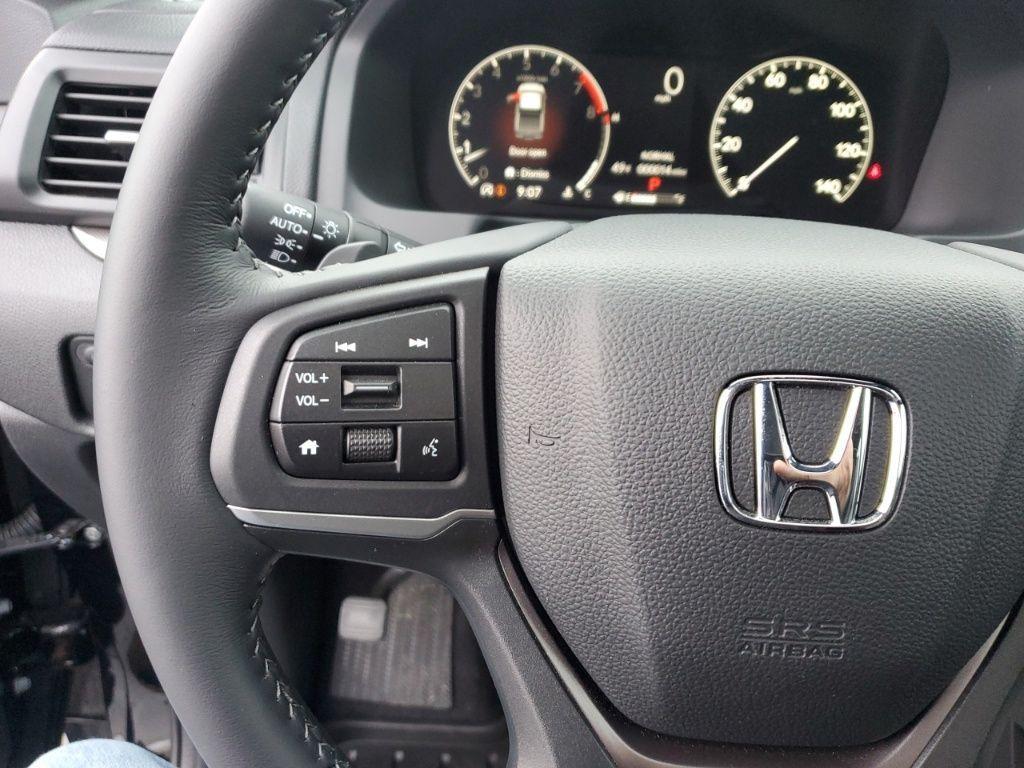 used 2024 Honda Ridgeline car, priced at $41,035