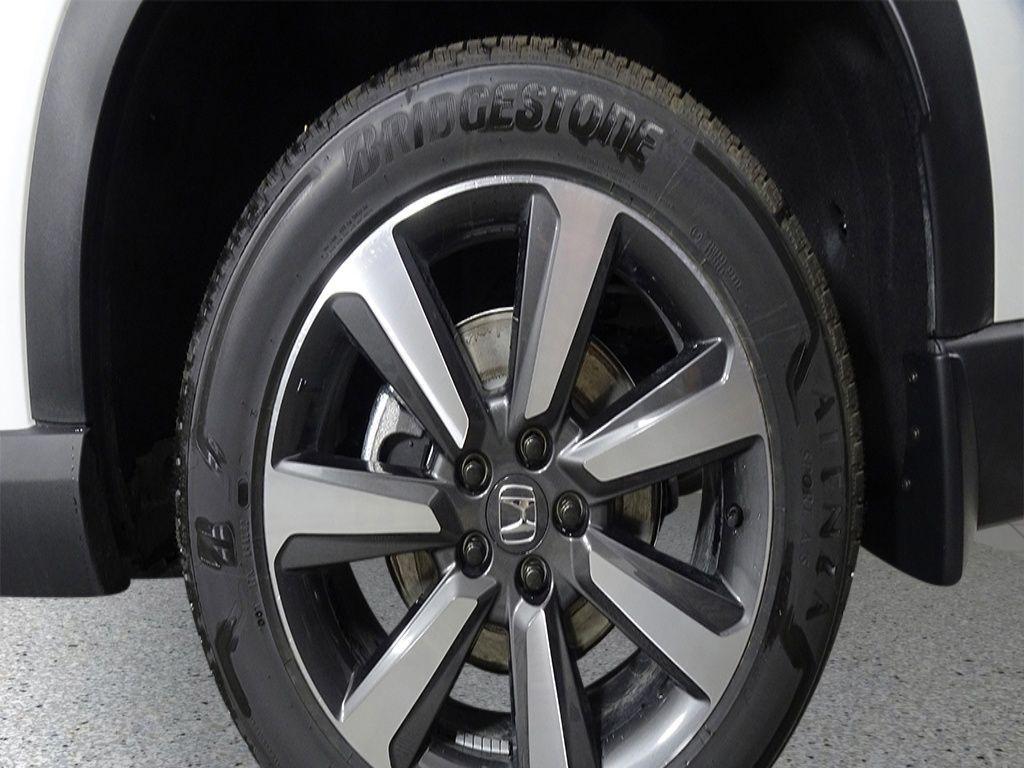 new 2025 Honda Pilot car, priced at $52,235
