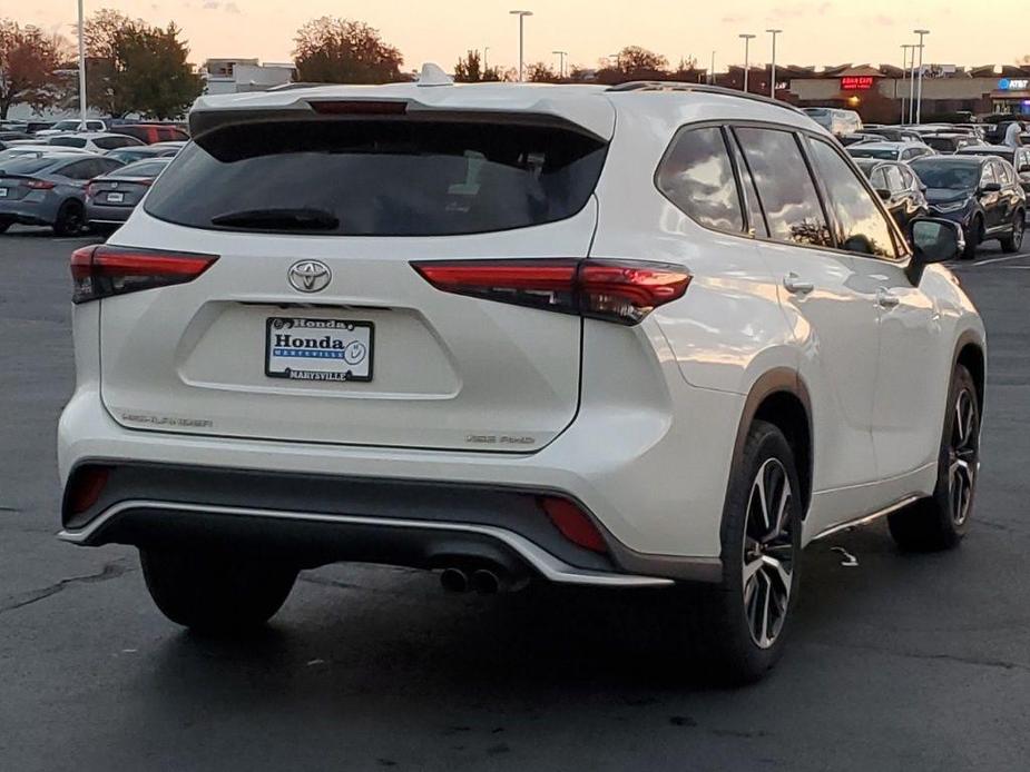 used 2021 Toyota Highlander car, priced at $28,670