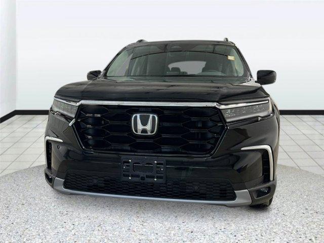 new 2025 Honda Pilot car, priced at $51,725