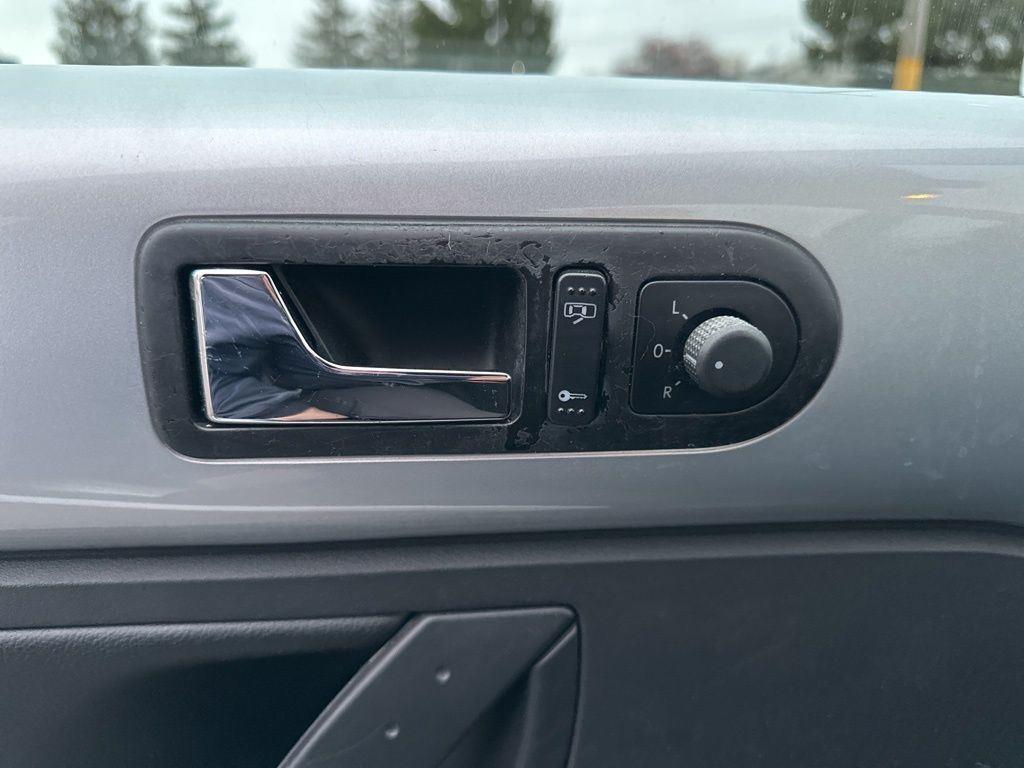 used 2007 Volkswagen New Beetle car, priced at $10,000