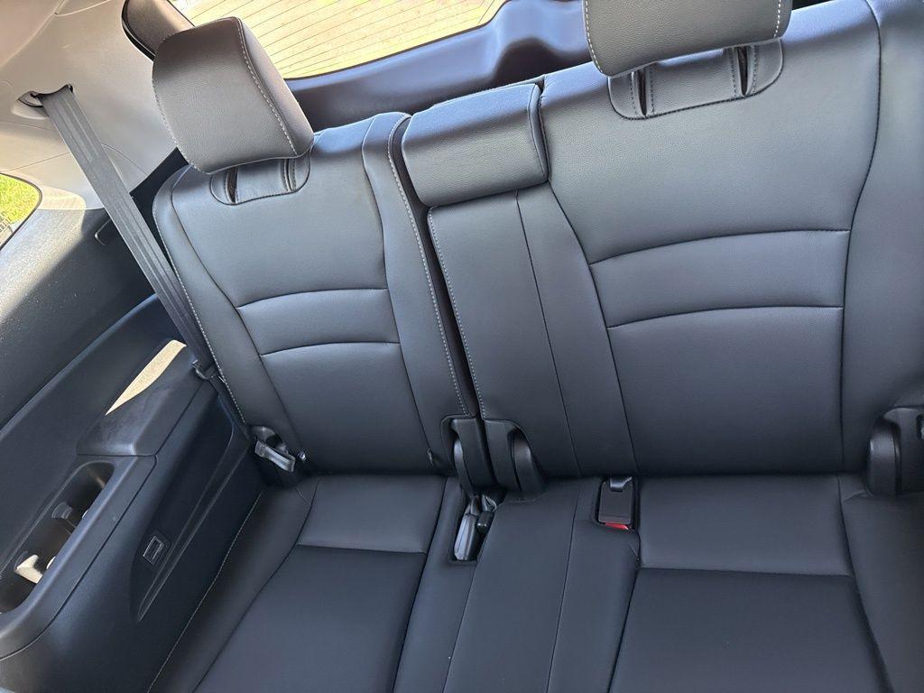 used 2021 Honda Pilot car, priced at $28,000