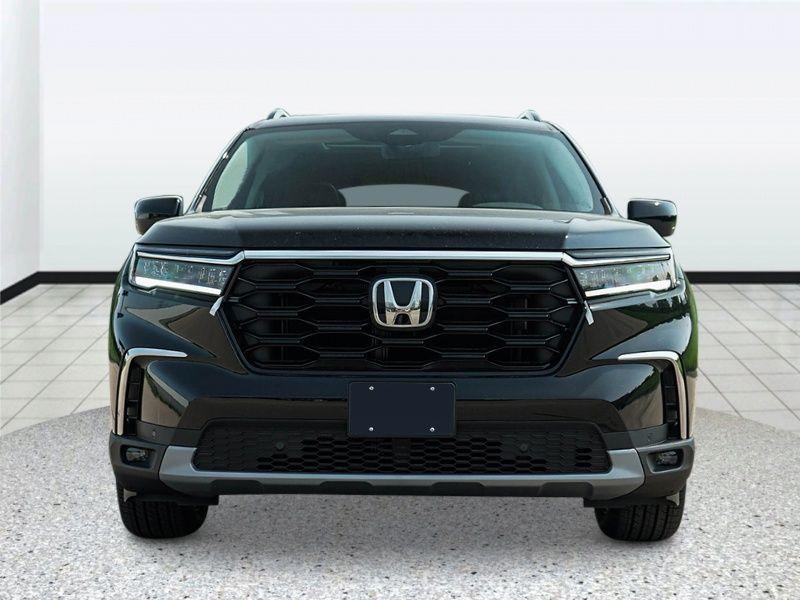 new 2025 Honda Pilot car, priced at $51,985