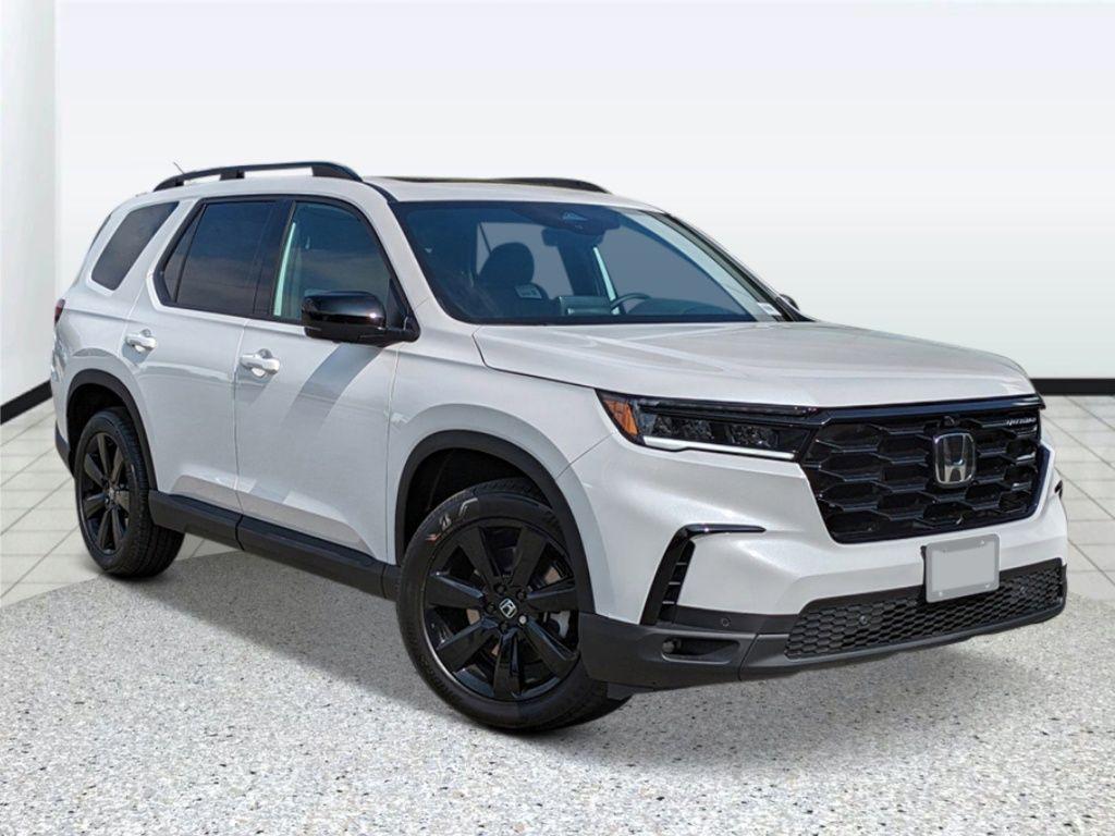 new 2025 Honda Pilot car, priced at $56,430