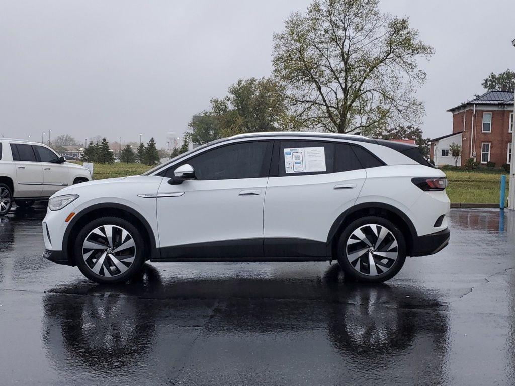 used 2022 Volkswagen ID.4 car, priced at $18,647