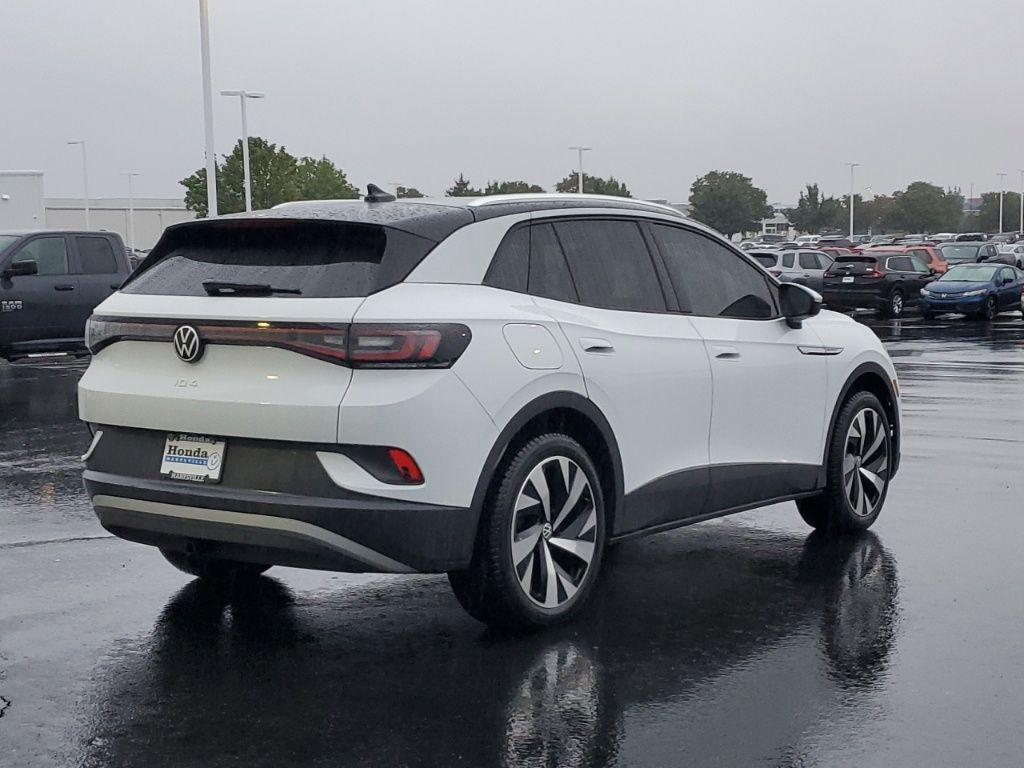 used 2022 Volkswagen ID.4 car, priced at $18,647