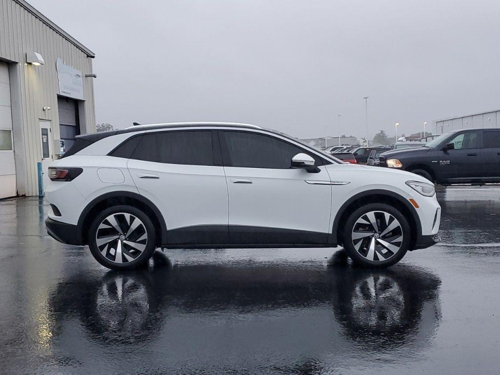 used 2022 Volkswagen ID.4 car, priced at $18,647