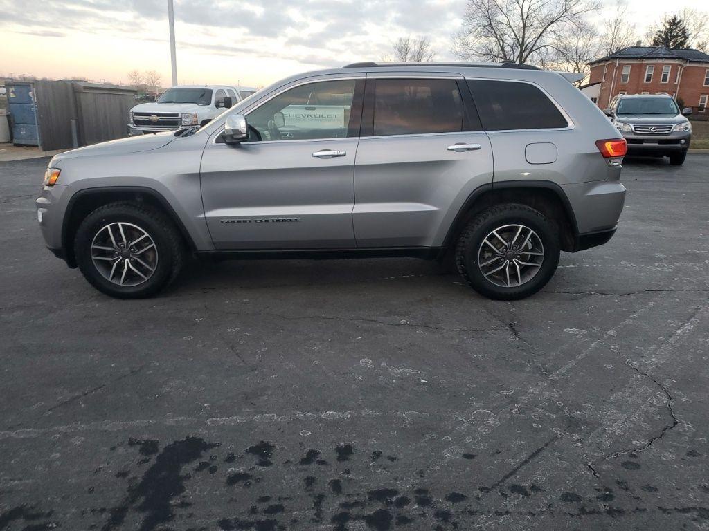 used 2021 Jeep Grand Cherokee car, priced at $19,500