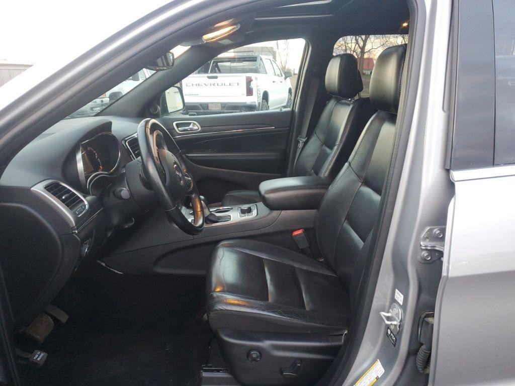 used 2021 Jeep Grand Cherokee car, priced at $19,500