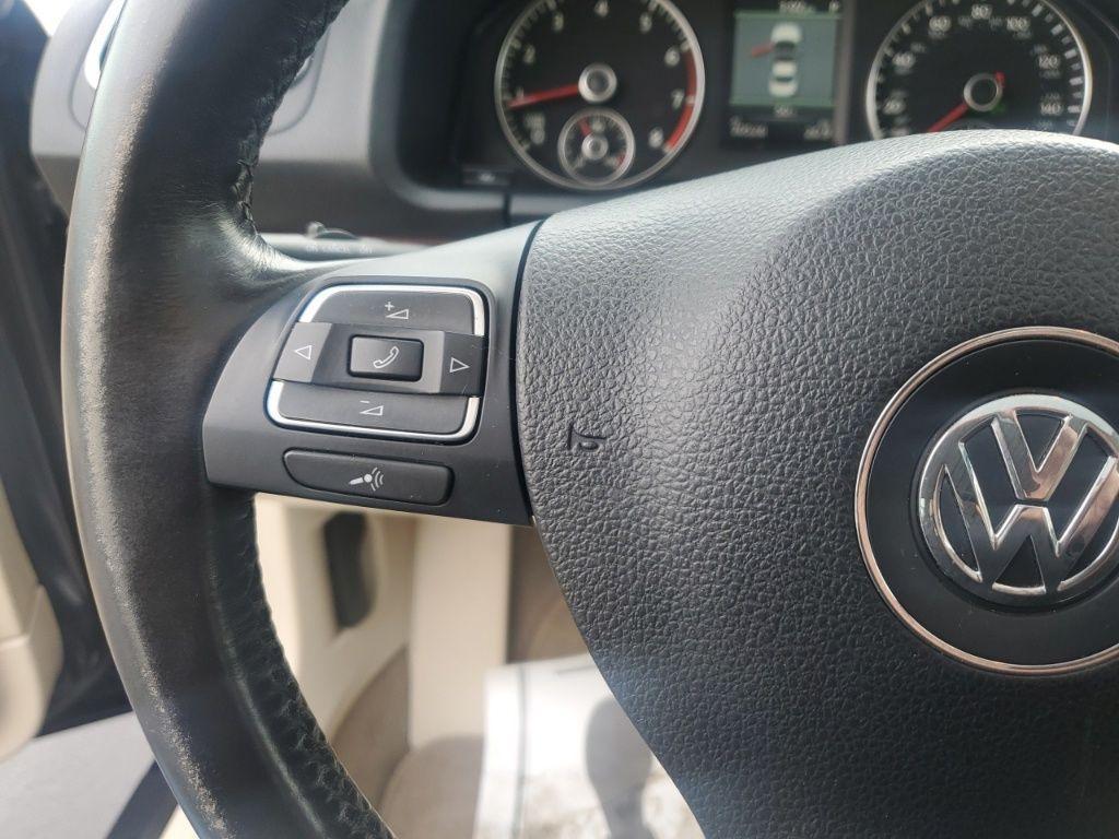 used 2012 Volkswagen Eos car, priced at $8,976