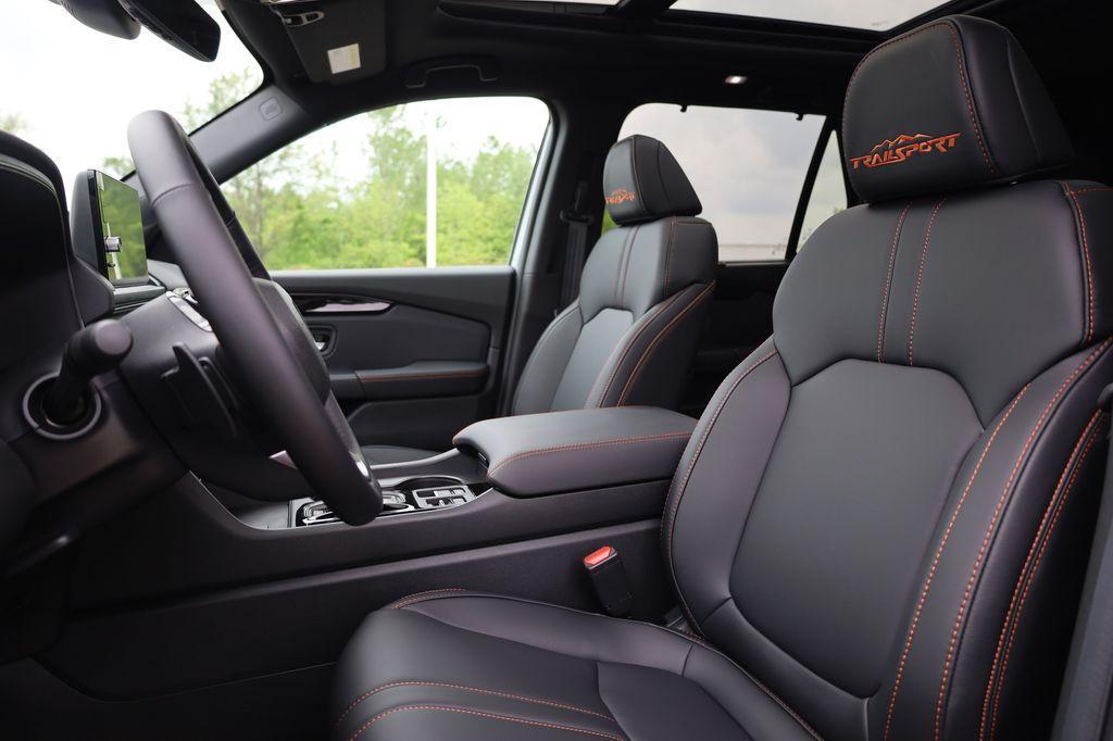 new 2025 Honda Pilot car, priced at $51,275