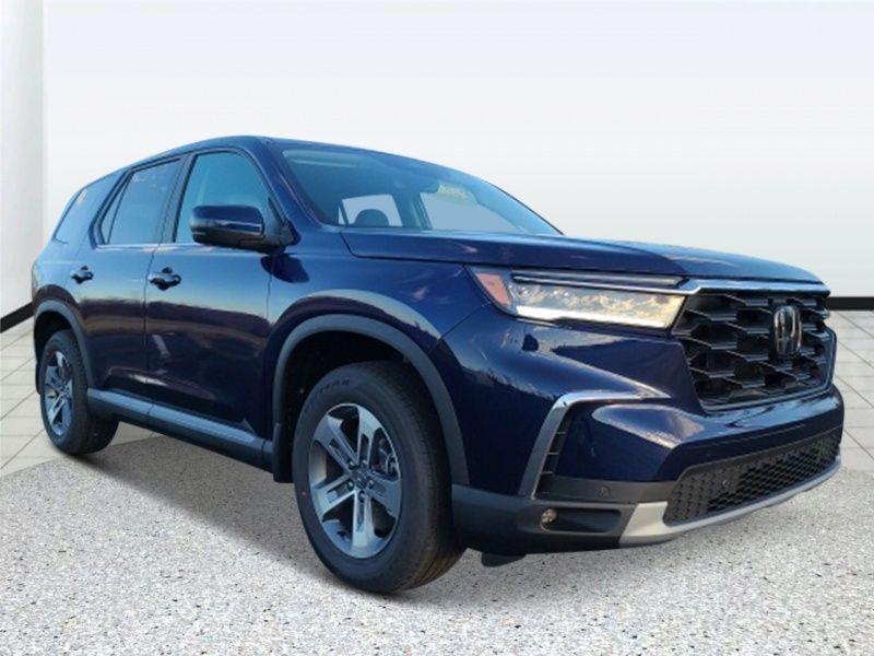 new 2025 Honda Pilot car, priced at $47,725