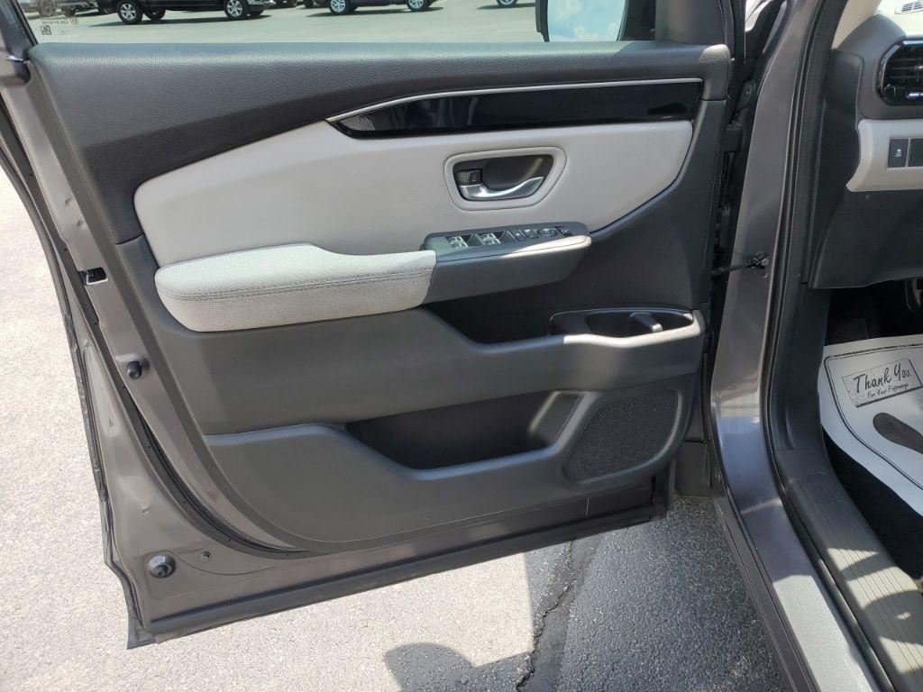 used 2023 Honda Pilot car, priced at $30,997
